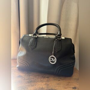 Da Milano Black pebbled Leather satchel top handled Bag